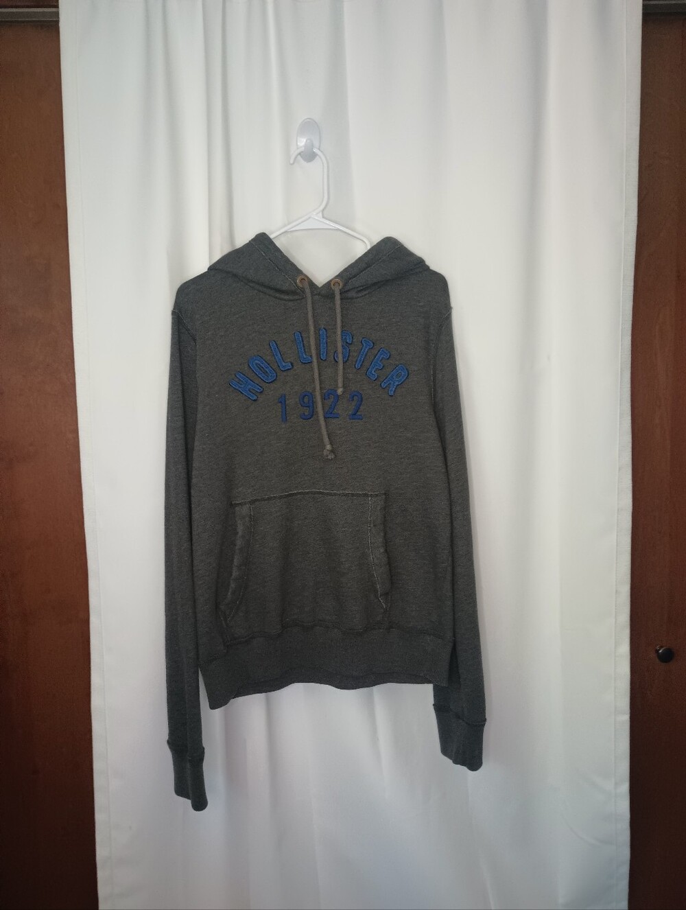 Hollister Men's Y2K Hoodie XL Bubble Spellout Mallgoth Preppy Grunge